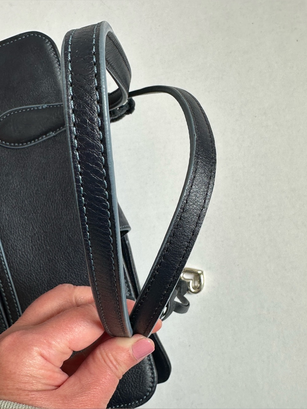 Ferrara by Brighton Navy Italian Leather Large Classic Chic Tote Bag Tassel - Picture 12 of 12